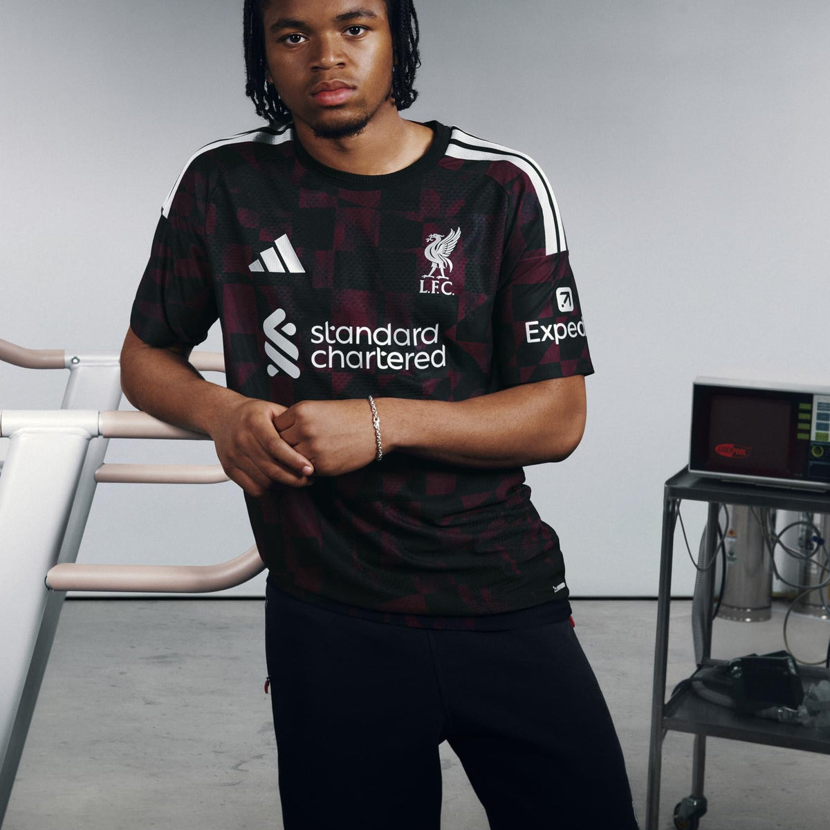 LFC 26/27 Third Kit
