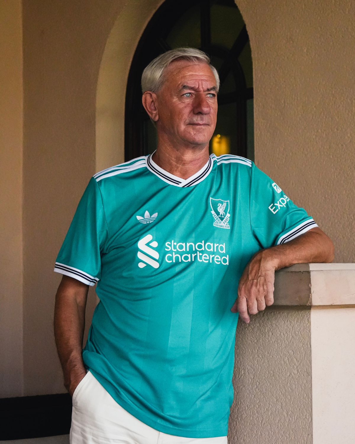 ウェア adidas liverpool 2025-26 Liverpool adidas Pre-Match European Jacket